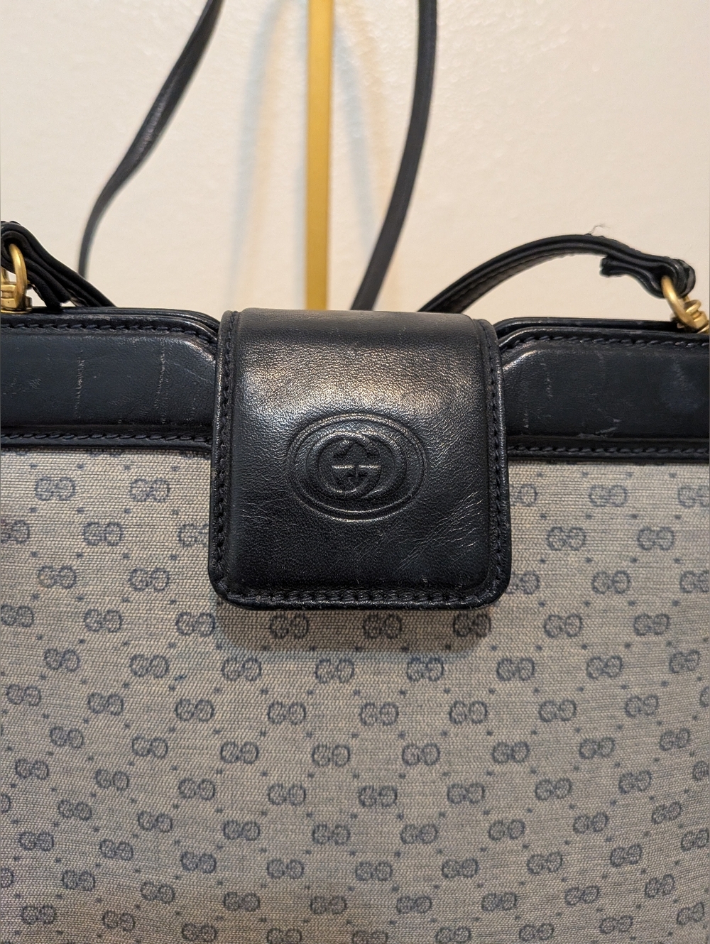 Gucci Micro GG Supreme 2-Way Shoulder Bag - VINTAGE - Picture 8 of 13